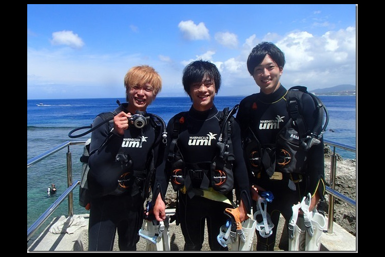 沖縄本島 那覇 慶良間諸島 予約 沖縄の青の洞窟で体験ダイビング ガイド付き By マリンクラブumi
