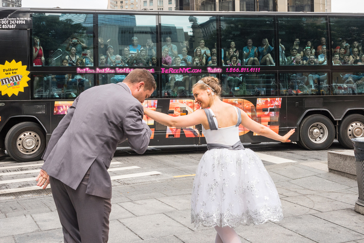 ニューヨーク 予約 話題沸騰中の体験型バスツアー The Ride ザ ライド