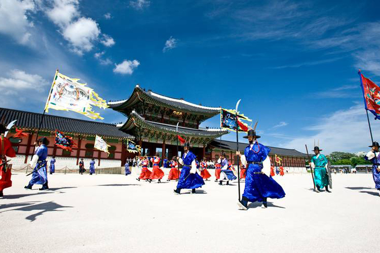 ソウル 予約 ソウル市内観光ツアー 景福宮 キョンボックン 守門将交代式 徳寿宮 午前 日本語ガイド ホテルお迎え付 ソウル 予約 ソウル市内観光ツアー 景福宮 キョンボックン 守門将交代式 徳寿宮 午前 日本語ガイド ホテルお迎え付