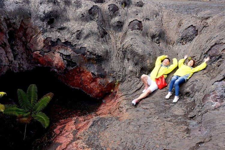 オアフ島 ホノルル 予約 オアフ島発着 雄大なキラウエア火山の立ち上る噴煙を見学 ザ モーニングキラウエア 溶岩ウォークの旅
